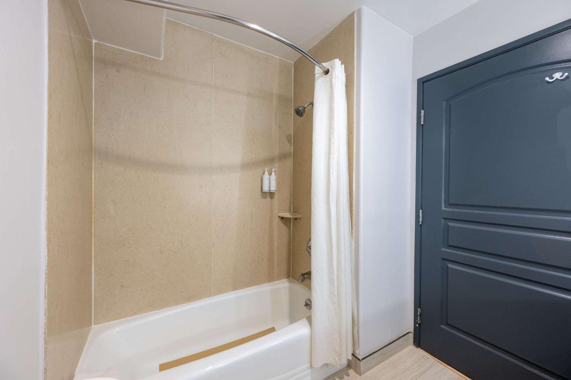 Torrance Inn Lax Airport Area Экстерьер фото